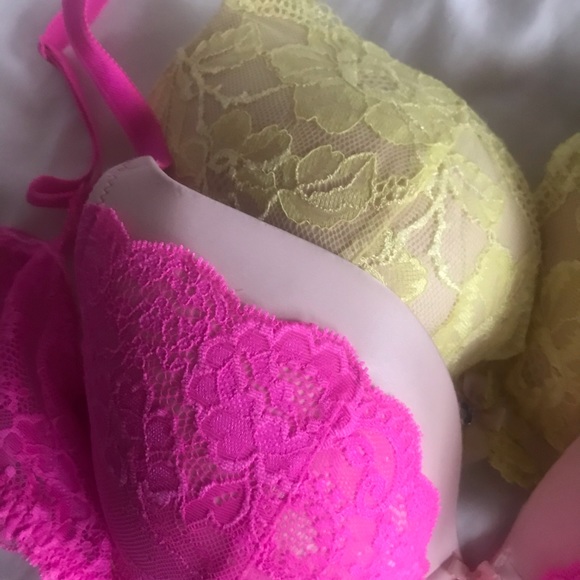 Victoria Secret Push Up Bras 36D - Picture 2 of 8